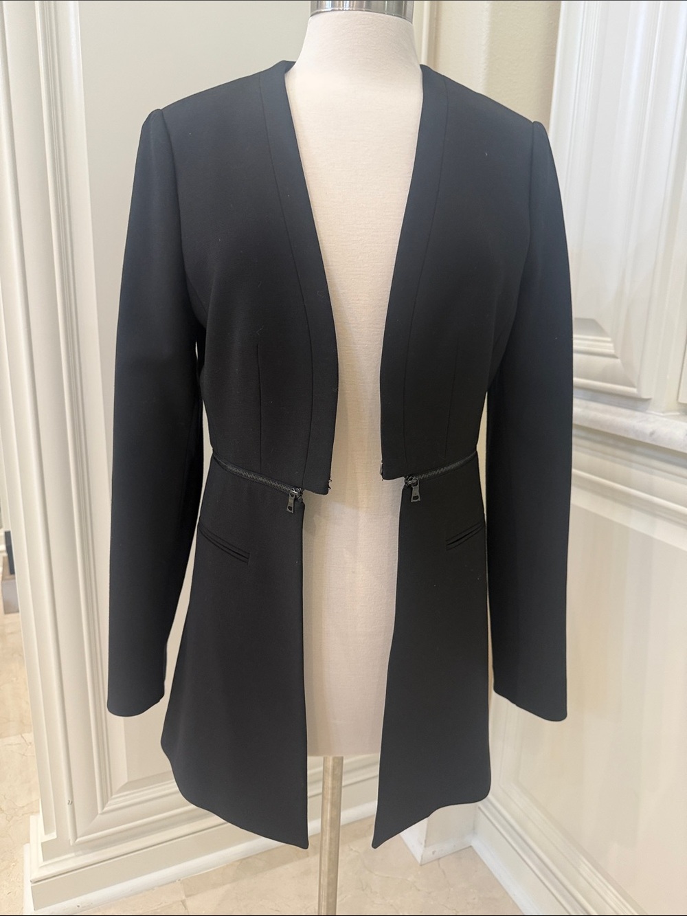 BCBGMaxAzria Black Open-Front Longline Cropped Panel Blazer